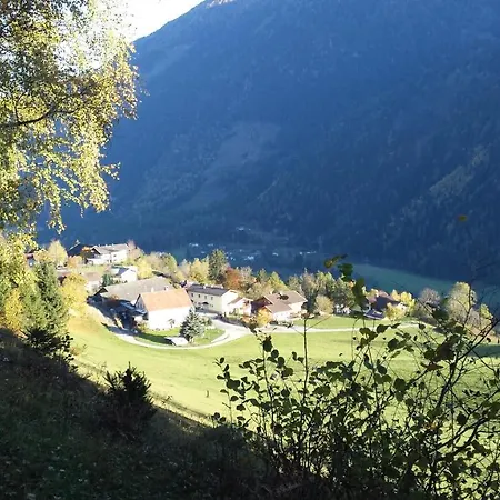 Am Bauernhof Zechner Heidi Flattach