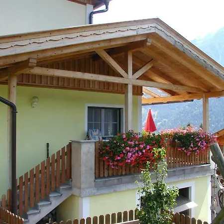 Apartamento Am Bauernhof Zechner Heidi Flattach