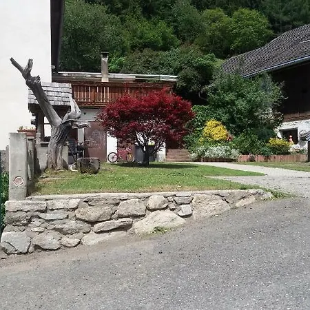 Am Bauernhof Zechner Heidi